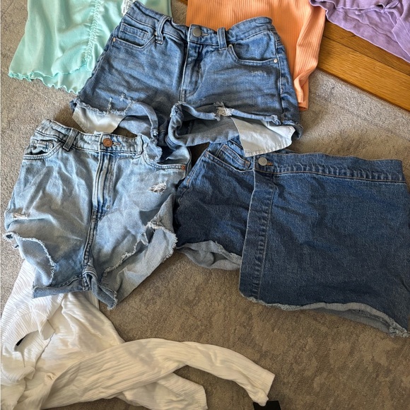 Girls 10-12 t-shirts pants shorts clothing lot - Picture 2 of 14